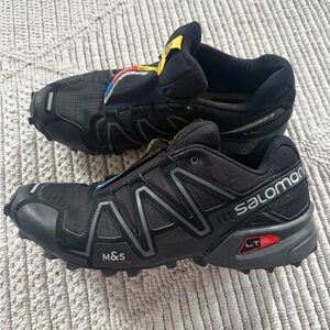 Salomon Men's Black and Silver Athletic Shoes